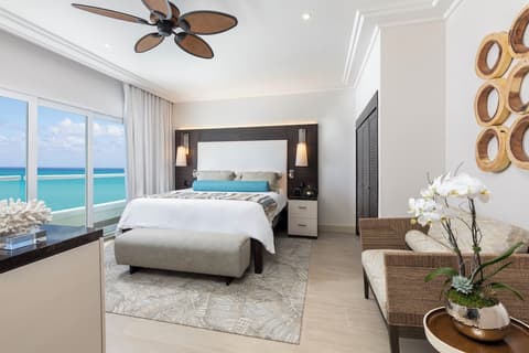 The Palms Hotel & Spa, Room