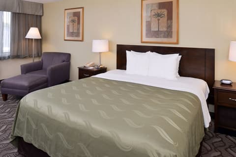 Quality Inn & Suites Montebello - Los Angeles, Room