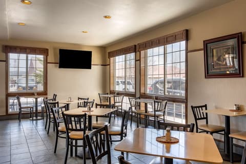 Best Western Desert Inn, Breakfast area