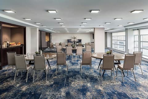 Sheraton Montreal Airport Hotel, Meeting facility
