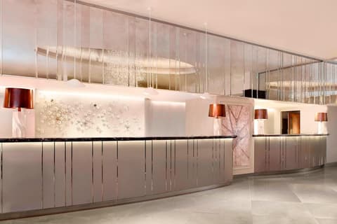 The Park Tower Knightsbridge, A Luxury Collection Hotel, Lobby