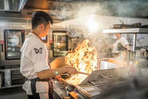 M Social Auckland, Restaurant