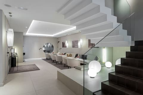 Royal Ramblas, Lobby