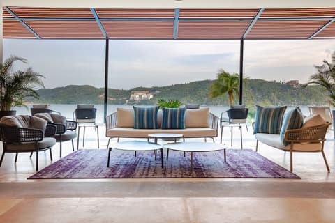 Camino Real Acapulco Diamante, Lobby sitting area