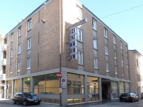 Hotel Bisanzio, Front of property