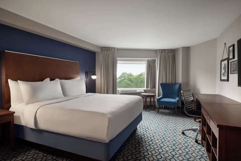 Wyndham Grand Fallsview Hotel, Room