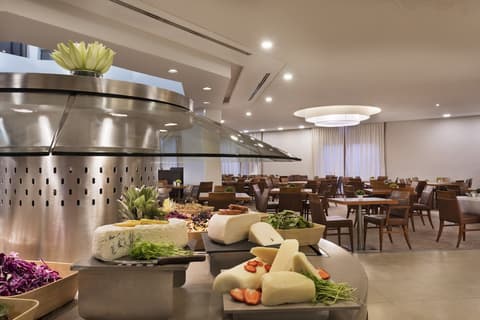 Vert Jerusalem, Breakfast buffet