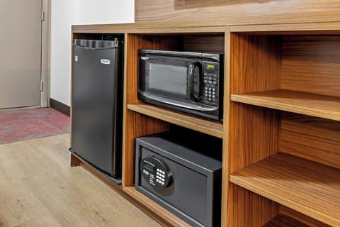 Red Roof Inn PLUS+ Columbus-Ohio State University OSU, Room