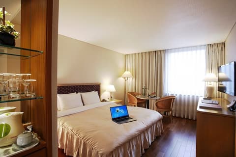 Sejong Hotel, Room