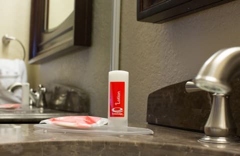 Greenstay Joplin, Bathroom amenities