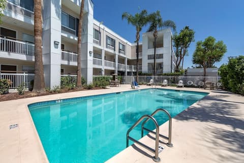 Quality Inn Placentia Anaheim Fullerton, Pool