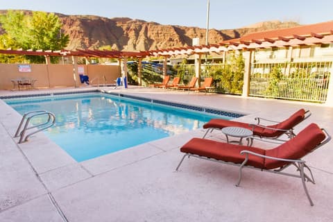 Hotel Moab Downtown, Outdoor pool