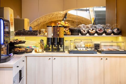 Prince Albert Lyon Bercy, Restaurant