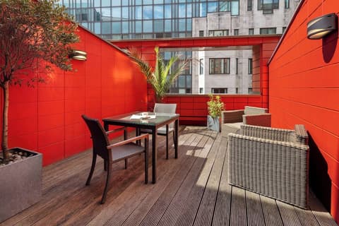 The May Fair, A Radisson Collection Hotel, Mayfair London, Room