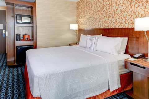 Fairfield Inn & Suites by Marriott Cape Cod Hyannis, Room