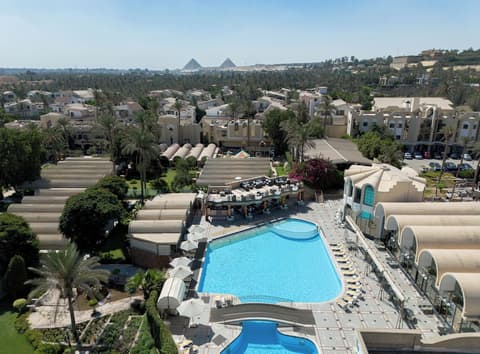 JAZ Pyramids Resort, Front of property
