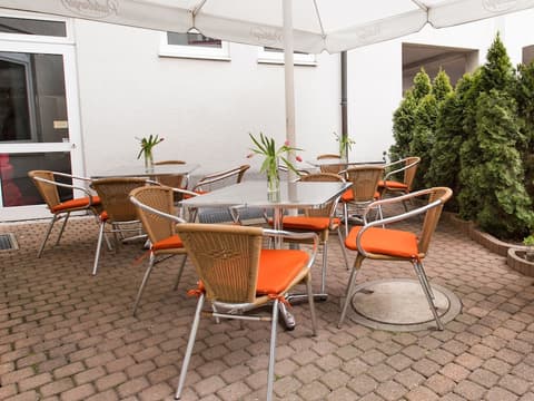 Dormero Hotel Dresden Airport, Bar (on property)