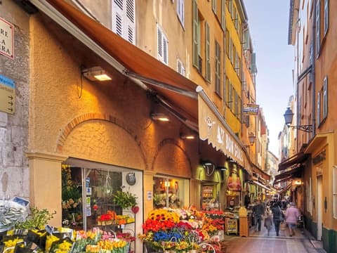 Mercure Nice Centre Notre Dame, Miscellaneous