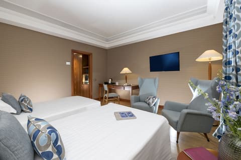 Royal Continental Hotel Naples, Room