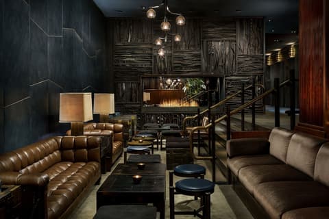 Royalton New York, Lobby