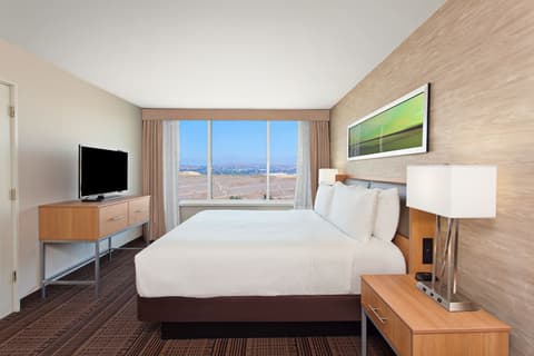 Holiday Inn Diamond Bar - Pomona by IHG, Room