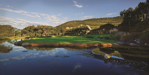The Cascades Hotel at Sun City Resort, Golf