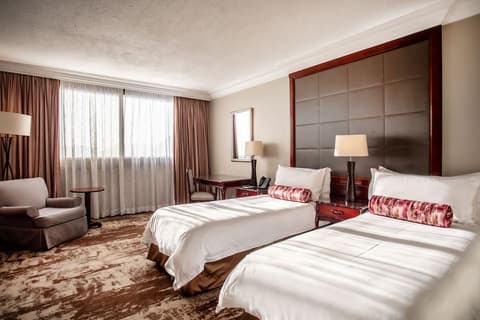 The Cascades Hotel at Sun City Resort, Room