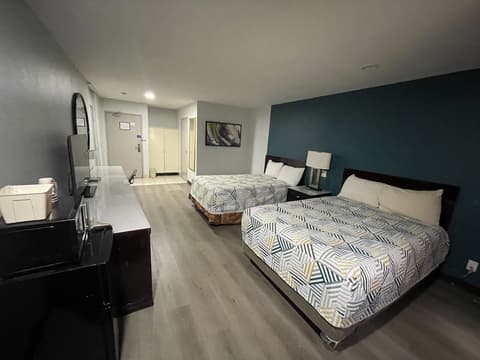 Portside Inn & Suites, Room