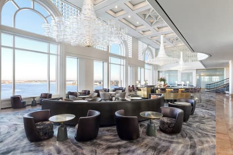 The Westin New Orleans, Lobby