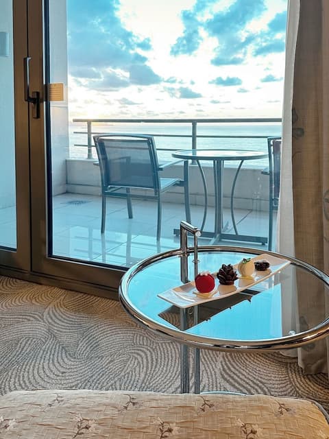 Le Royal Hotel - Beirut, Room