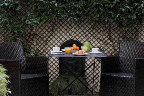 Best Western Rives de Paris La Defense, Breakfast area