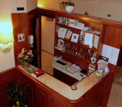 Hotel Beatrice, Reception