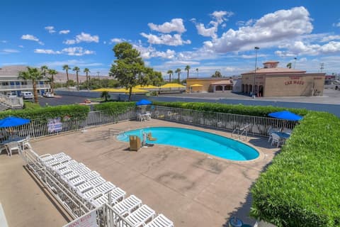 Motel 6 Las Vegas, NV - Boulder Highway, Pool
