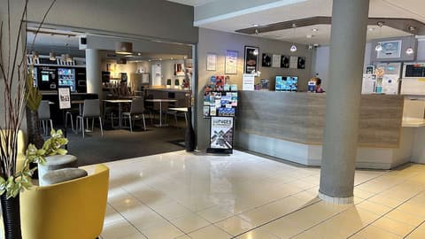 Hotel Kyriad Le Bourget Centre-Parc des Expositions, Lobby