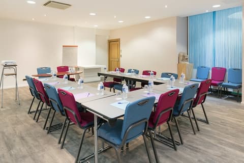 Hôtel de l'Europe by Happyculture, Meeting facility