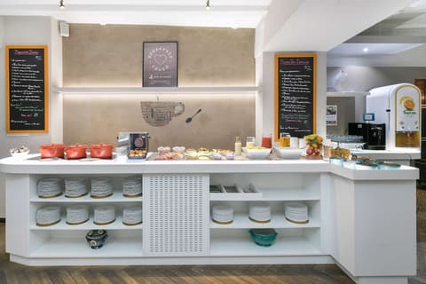 Hôtel de l'Europe by Happyculture, Breakfast area
