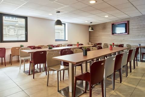 Campanile Lyon Centre-Berges du Rhône, Breakfast area