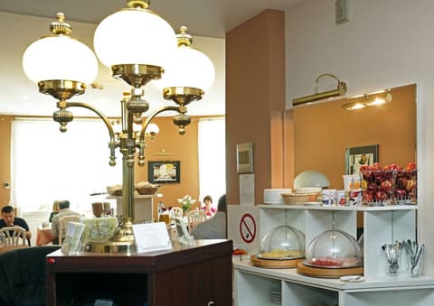 Continental Hotel-Pension, Breakfast area