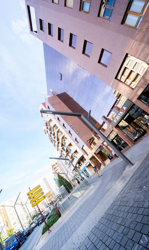 Mercure Carlton Rioja, Front of property