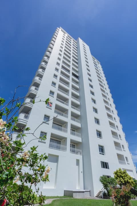 Waterfront Suites Phuket by Centara, Building design