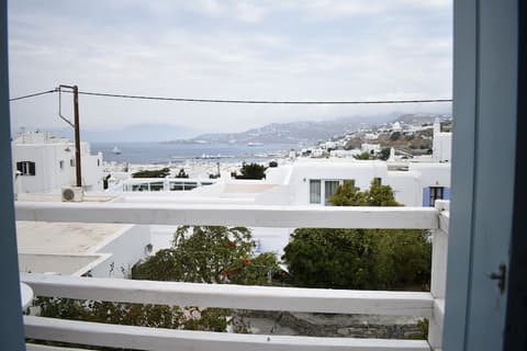 Andriani's Guest House, Room