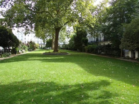 Wedgewood Hotel, Garden