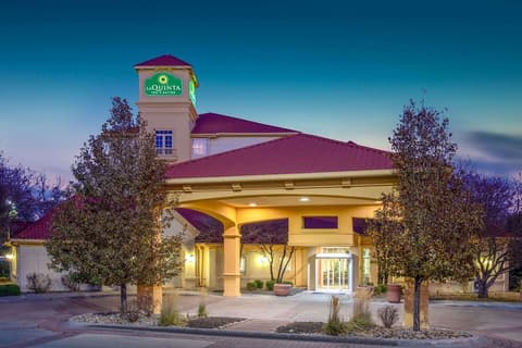 La Quinta Inn & Suites by Wyndham Denver Southwest Lakewood, Exterior