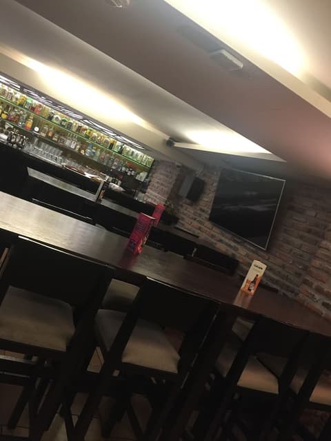 Emporio Reforma, Bar (on property)