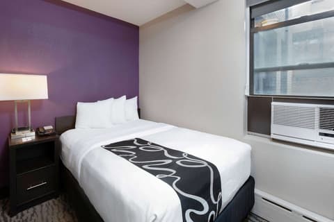 La Quinta Inn & Suites by Wyndham New York City Central Park, Room