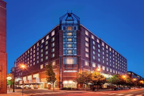 Le Méridien Boston Cambridge, Exterior
