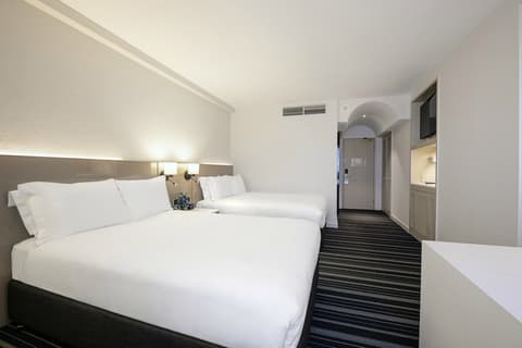 DoubleTree by Hilton Darwin Esplanade, Room