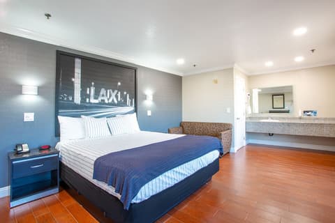 Elev8 Hotel Los Angeles LAX, Room