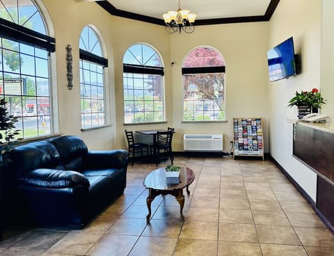 Hotel Zion Inn, Lobby