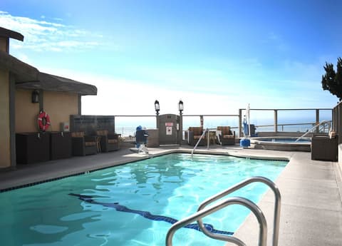 Cottage Inn By The Sea, Pool